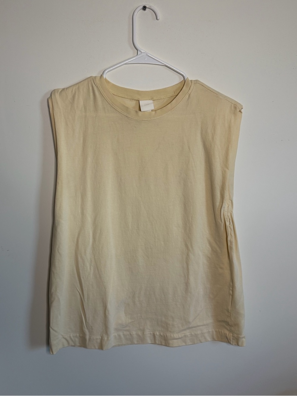 H&M Butter Yellow Muscle Tee — Sleeveless Crewneck